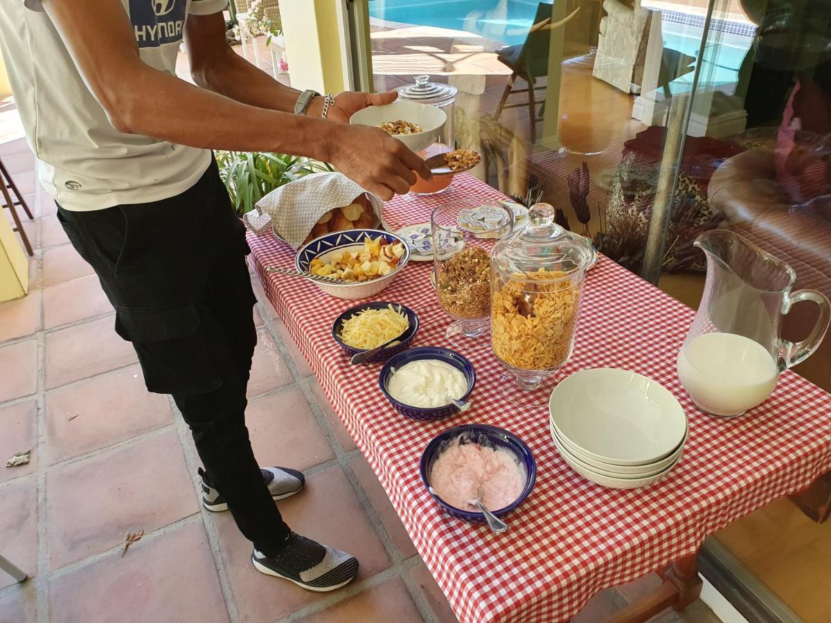 On Pinewood Guest House Κέιπ Τάουν Εξωτερικό φωτογραφία