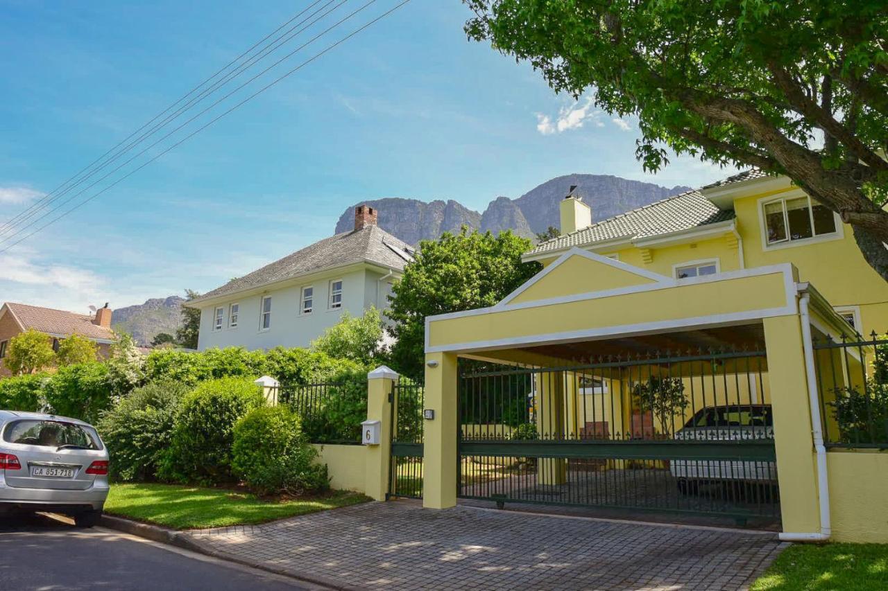 On Pinewood Guest House Κέιπ Τάουν Εξωτερικό φωτογραφία