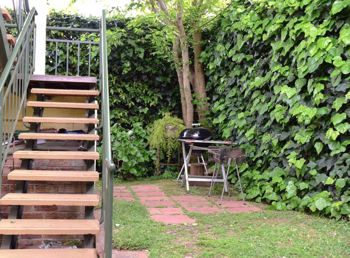 On Pinewood Guest House Κέιπ Τάουν Εξωτερικό φωτογραφία