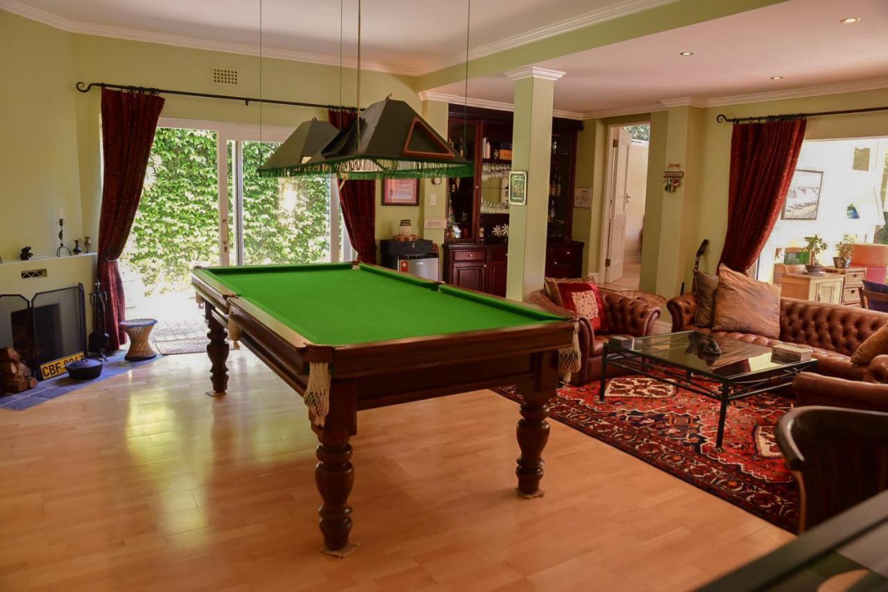 On Pinewood Guest House Κέιπ Τάουν Εξωτερικό φωτογραφία