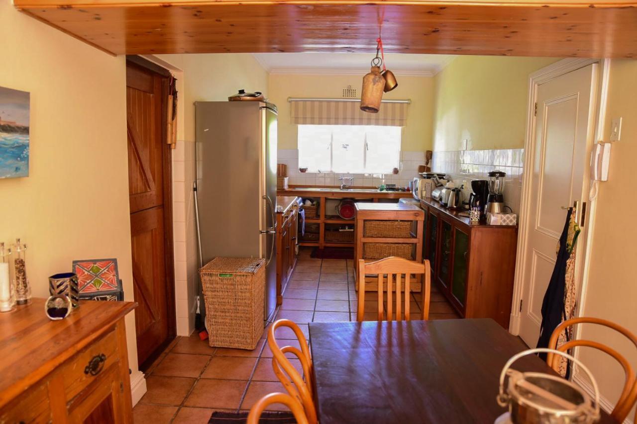On Pinewood Guest House Κέιπ Τάουν Εξωτερικό φωτογραφία