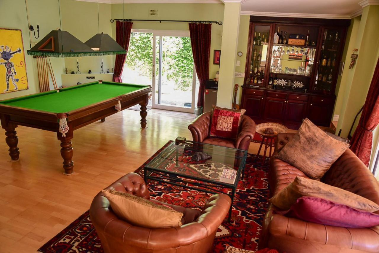 On Pinewood Guest House Κέιπ Τάουν Εξωτερικό φωτογραφία